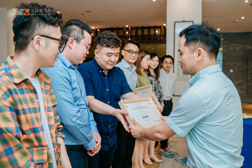 1627368921951597.jpg 1627368921951597.jpg